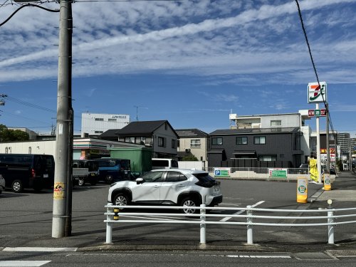 コンビニ　セブンイレブン（コンビニ）まで418m