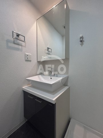 洗面設備　セノアタワー新大阪　洗面台