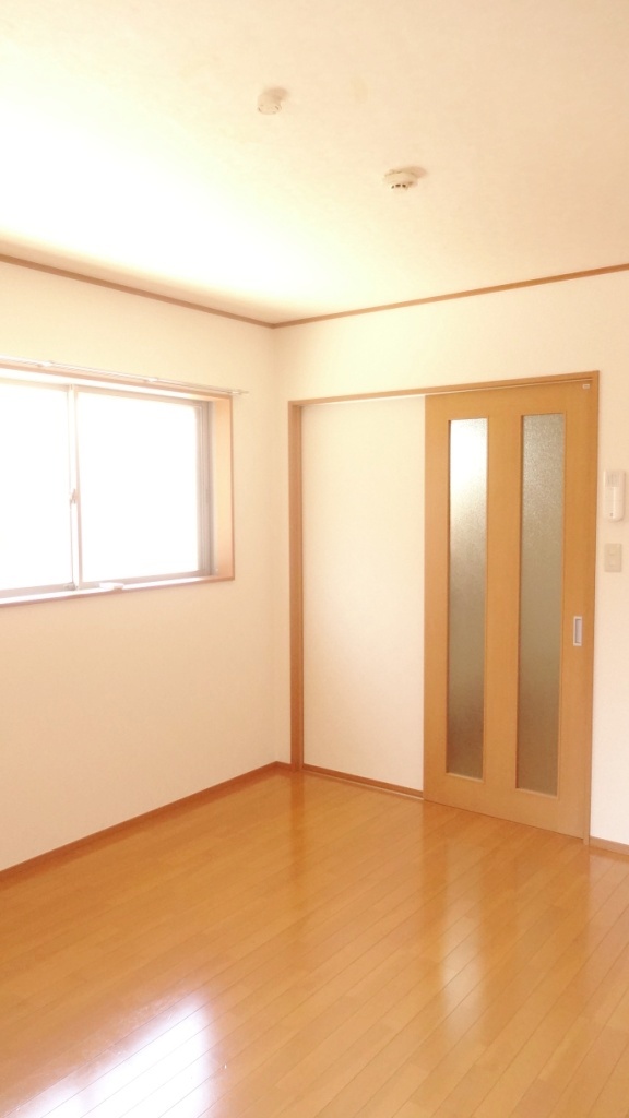 居室・リビング　※別部屋参考写真となります。