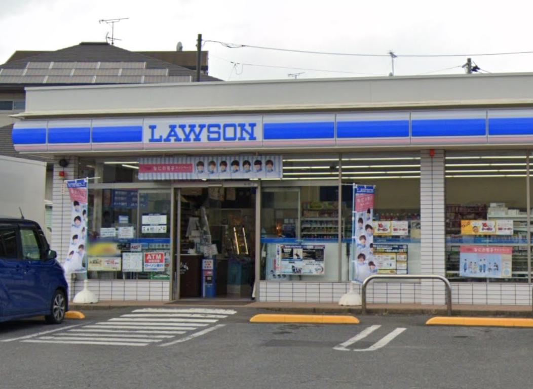 コンビニ　ローソン 水戸堀町新田店（コンビニ）まで588m