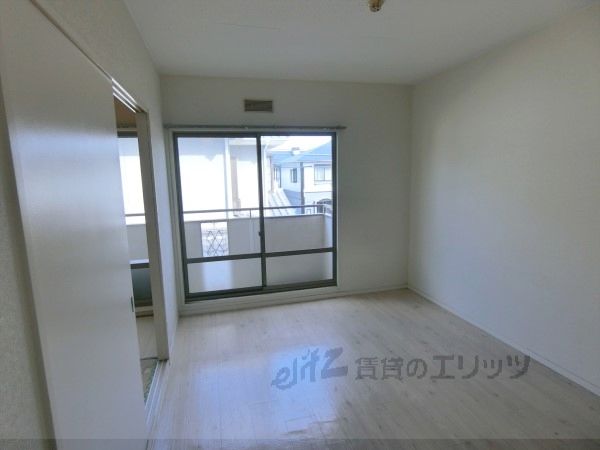 居室・リビング　居室