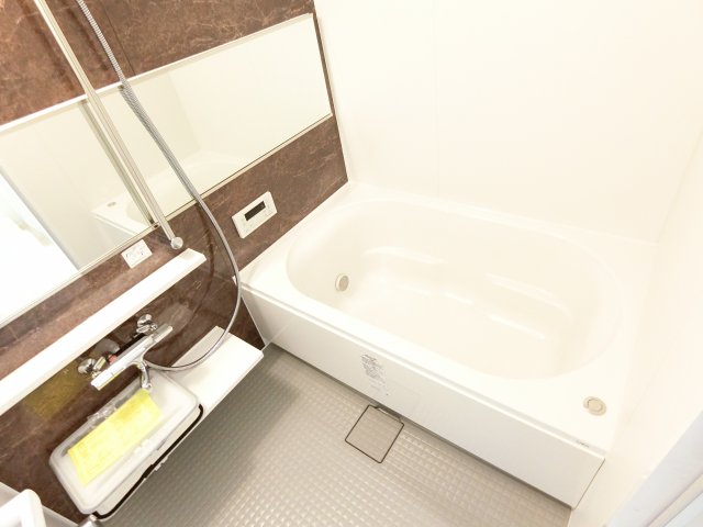 バス・シャワールーム　詳細は、RISUMO江坂本店→06-6155-7137まで♪