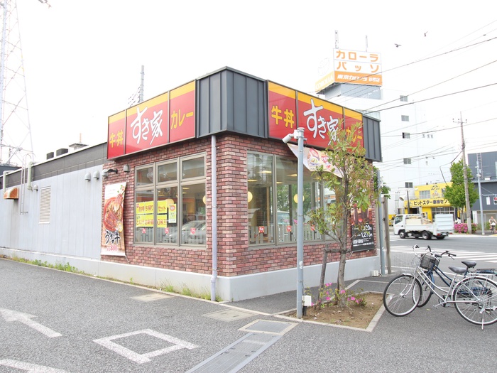 飲食店　すき家（飲食店）まで484m