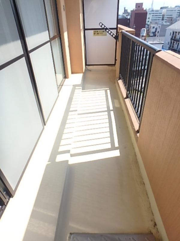 バルコニー　図面と現状に相違がある場合には現状を優先