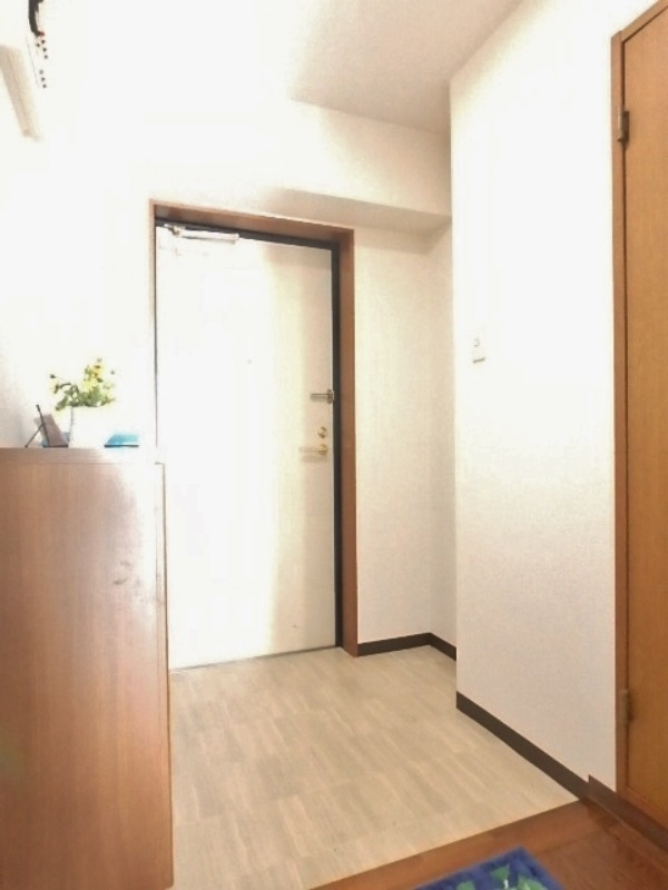 玄関　図面と現状に相違がある場合には現状を優先