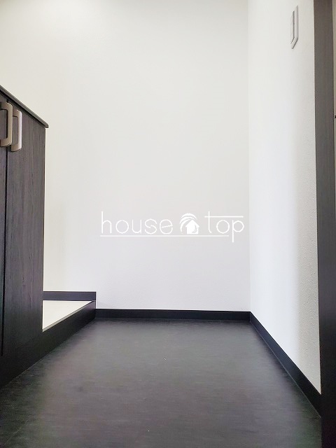 玄関　シューズボックス完備