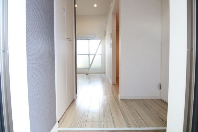 玄関　※別室の参考写真の為、現況優先です。