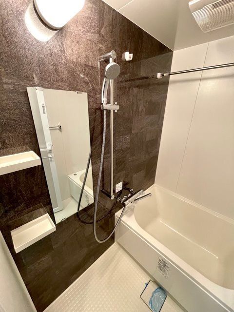 バス・シャワールーム　■浴室暖房乾燥機能付きバス♪