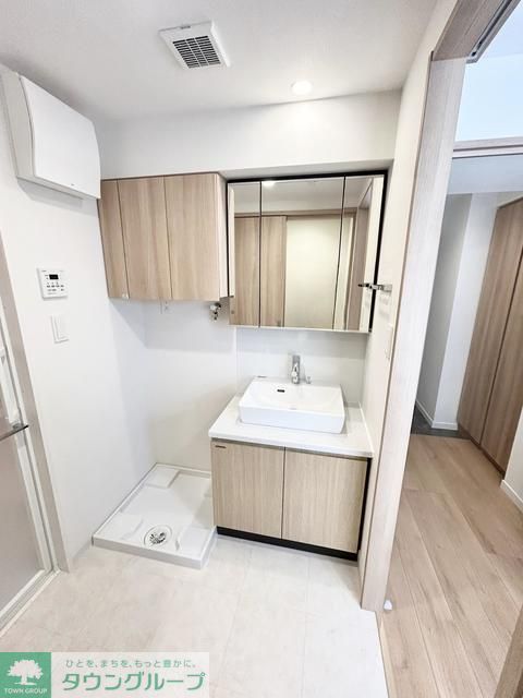 洗面設備　※写真は同タイプ住戸です。