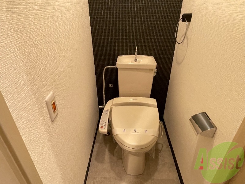 トイレ　トイレはシャワータイプ。欠かせない機能ですよね。