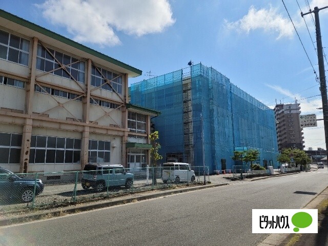 中学校　盛岡市立上田中学校（中学校）まで1126m