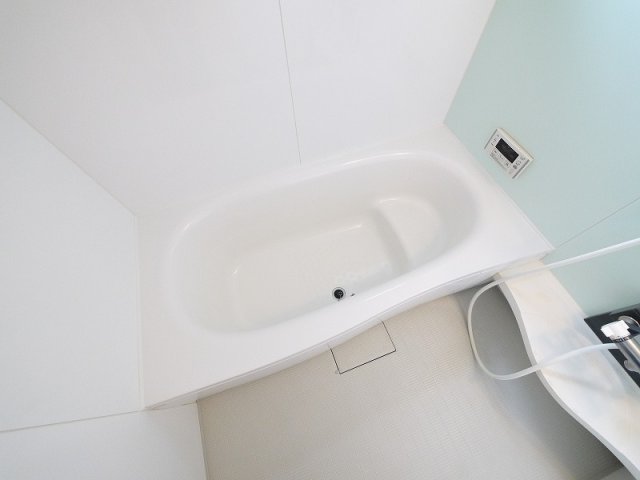 バス・シャワールーム　お風呂で日々の疲れを落としましょう