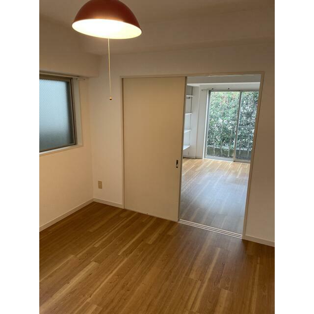 その他　ダイニングキッチンと洋室