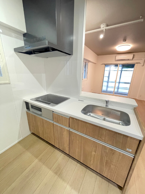 キッチン　※写真は２０３号室