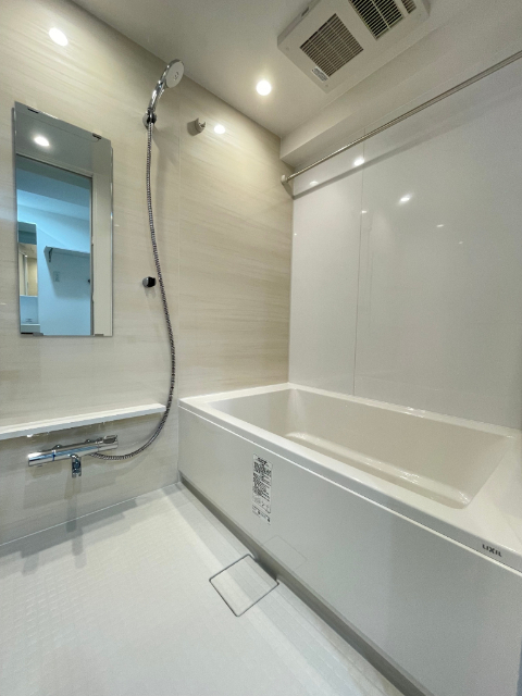 バス・シャワールーム　※写真は２０３号室