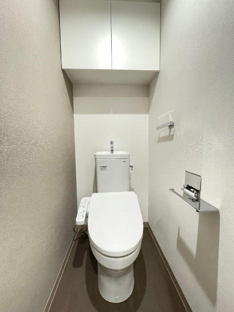 トイレ　※写真は２０３号室