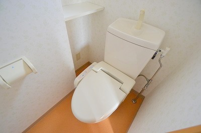 トイレ　お問合せはシティホーム海田センター　082-821-2227