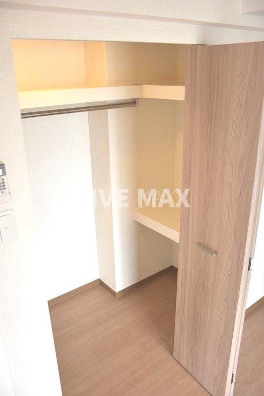 収納　ウォークインクローゼット