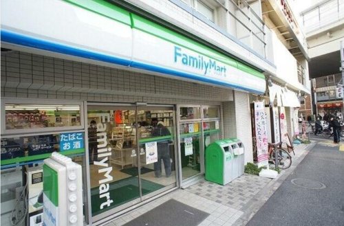 コンビニ　ファミリーマート 駒沢二丁目店（コンビニ）まで317m