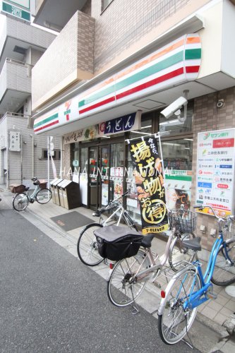 コンビニ　セブンイレブン 荒川町屋店（コンビニ）まで395m