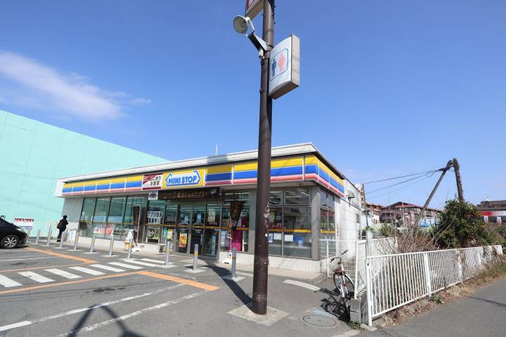 コンビニ　ミニストップ調布多摩川１丁目店（コンビニ）まで1473m