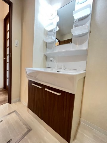 洗面設備　詳細は、RISUMO江坂本店までお問合せください♪