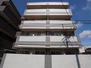 建物外観　総タイル張り