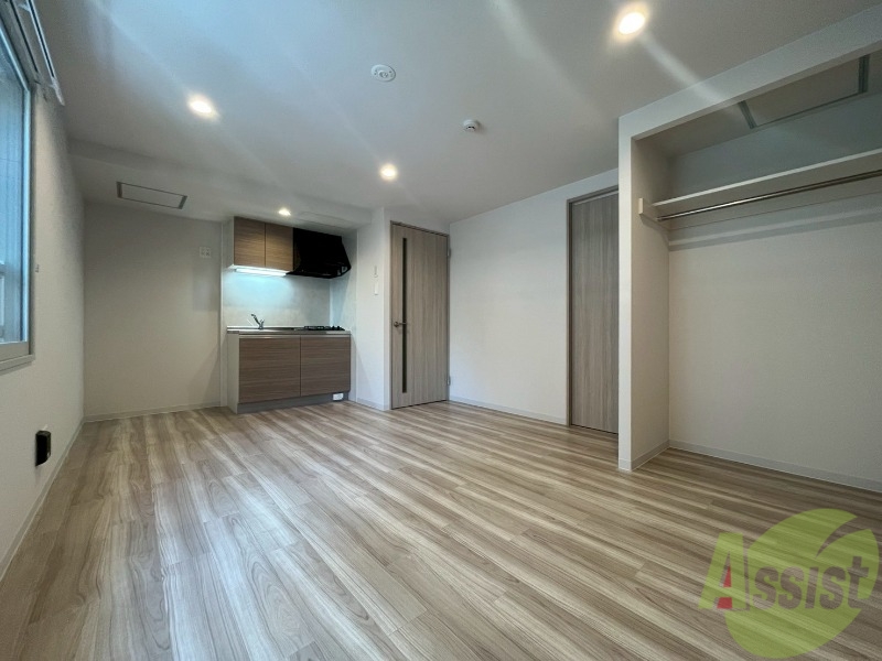 居室・リビング　広々としたリビングですね。使い勝手がよさそうですね！