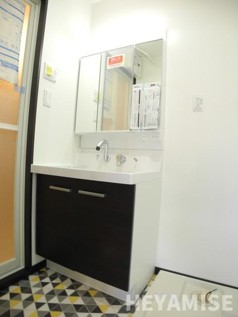 洗面設備　※同間取りの別の階のお部屋の写真です※