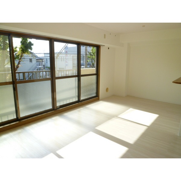 居室・リビング　他のお部屋です。