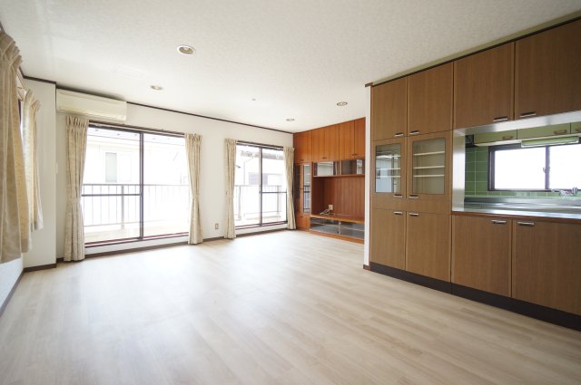 居室・リビング　当日の見学大歓迎！