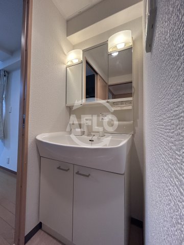 洗面設備　EbyU新大阪　洗面台