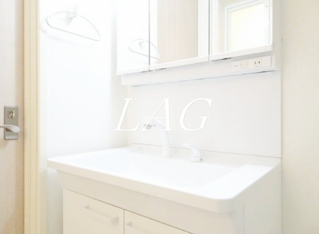 洗面設備　洗面台です。