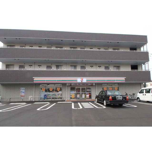 コンビニ　セブンイレブン土浦桜町３丁目店（コンビニ）まで218m
