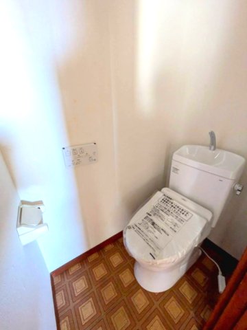 収納　※写真は別号室です