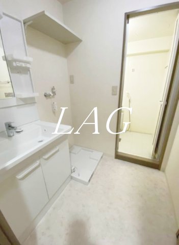 洗面設備　独立洗面台です。