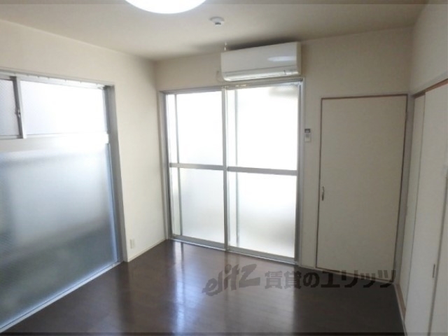 居室・リビング　洋室