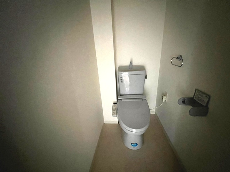 トイレ　別部屋参考