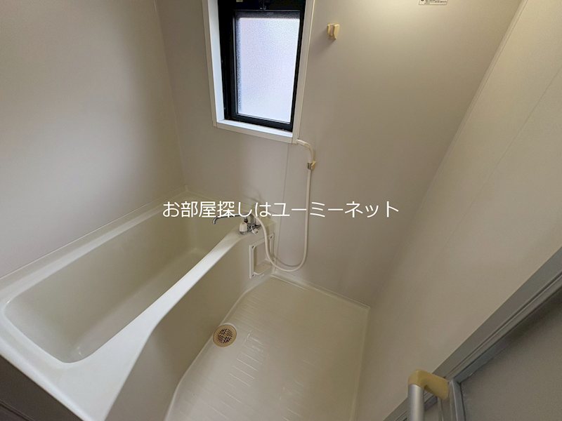 バス・シャワールーム　※102号室の写真です。現況と相違がある場合は、現況優先。