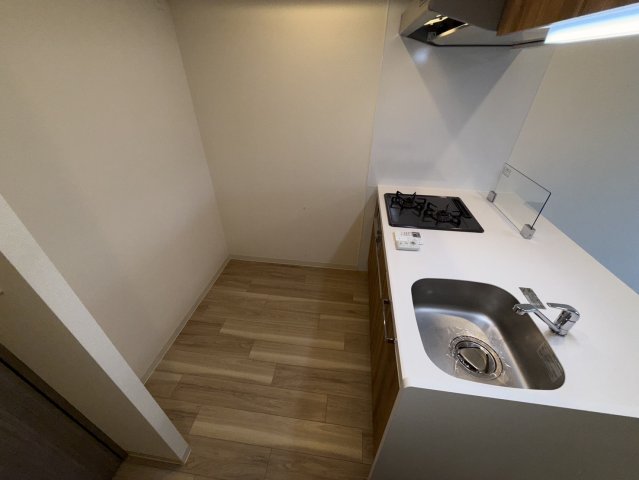 キッチン　同物件別部屋写真