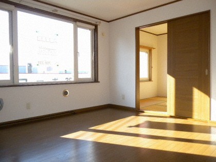 居室・リビング　【タケダ第2ビル】を見たとお伝えください♪