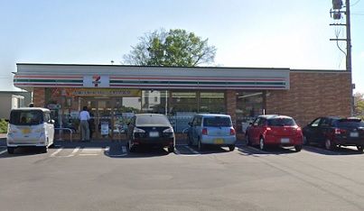 コンビニ　セブンイレブン札幌青葉町8丁目店（コンビニ）まで516m