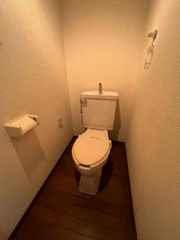 トイレ　コンパクトで使いやすいトイレです