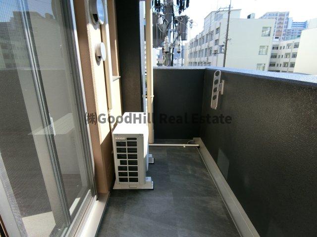 バルコニー　セレニテ新大阪ミラク壱番館