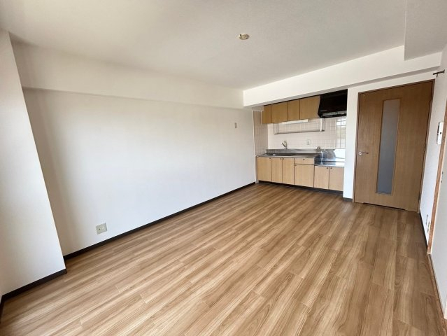 居室・リビング　別号室の画像です。ご参考下さい