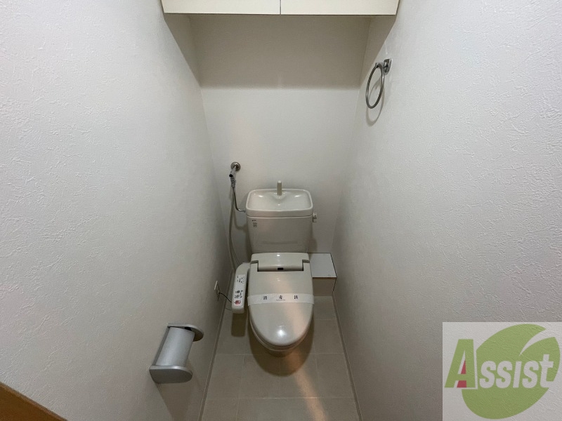 トイレ　トイレです。ウォシュレット付を探している方、おすすめです。