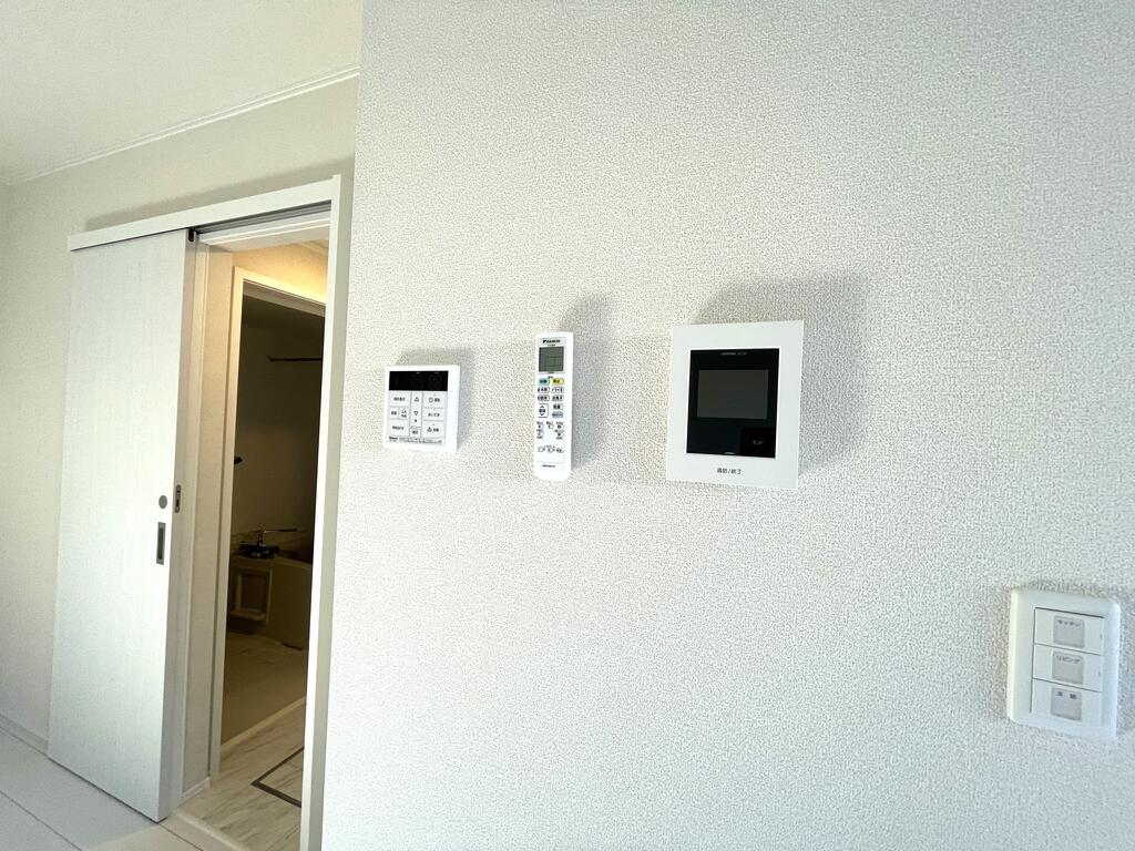 セキュリティ　操作器具が一か所に揃っていて便利です。