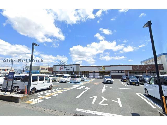 スーパー　遠鉄ストア初生店（スーパー）まで2231m