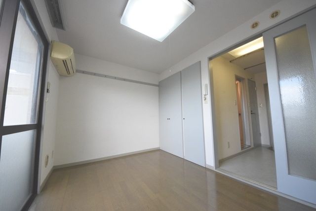 居室・リビング　★明るい居室★