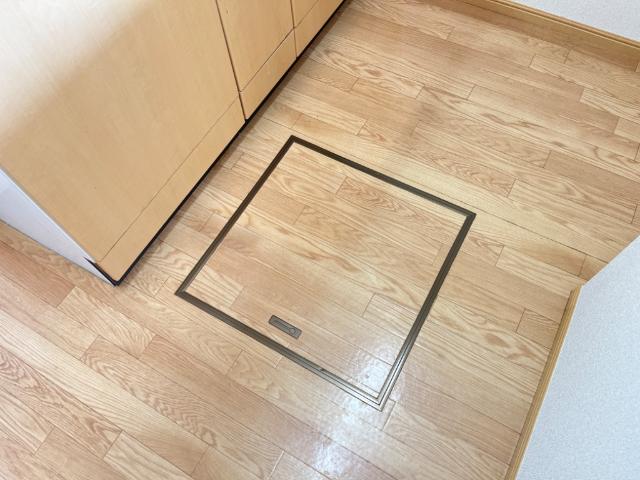 収納　床下収納